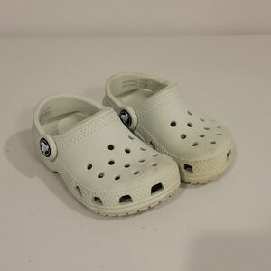 Crocs Kids Cream/light Green Clogs